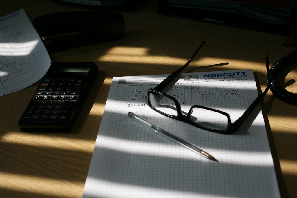 Calculadora e documentos financeiros